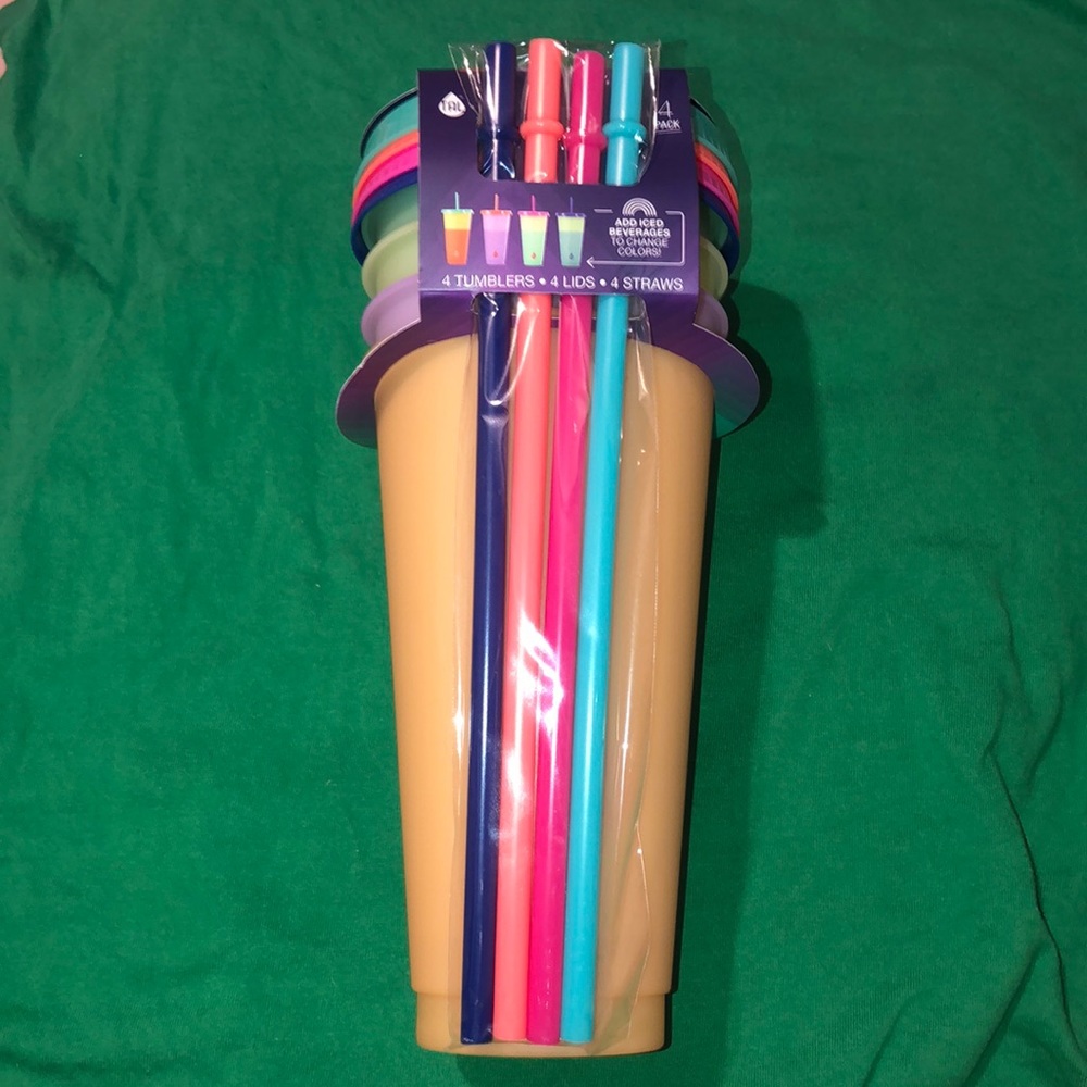 Color-Changing Tumbler & Straw Set